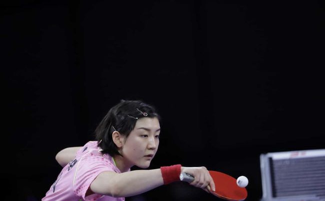 球员不断发 球员不断发