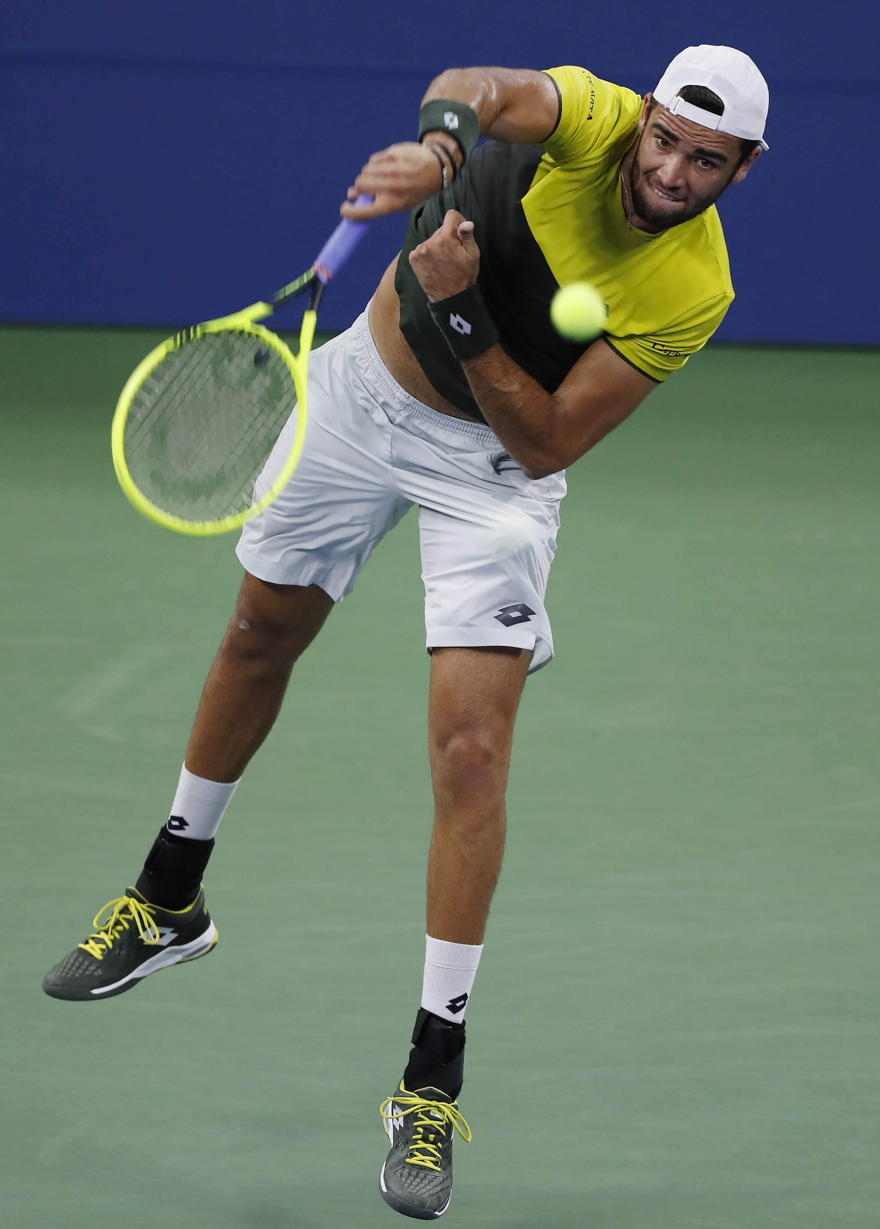 拼抢频繁 拼抢频繁