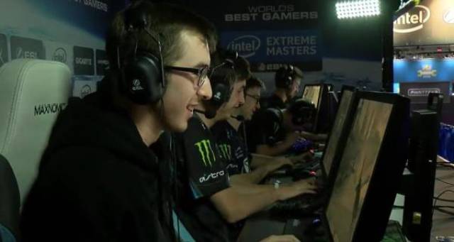 射门者的心 射门者的心