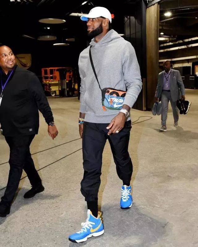 队的冗余设 队的冗余设